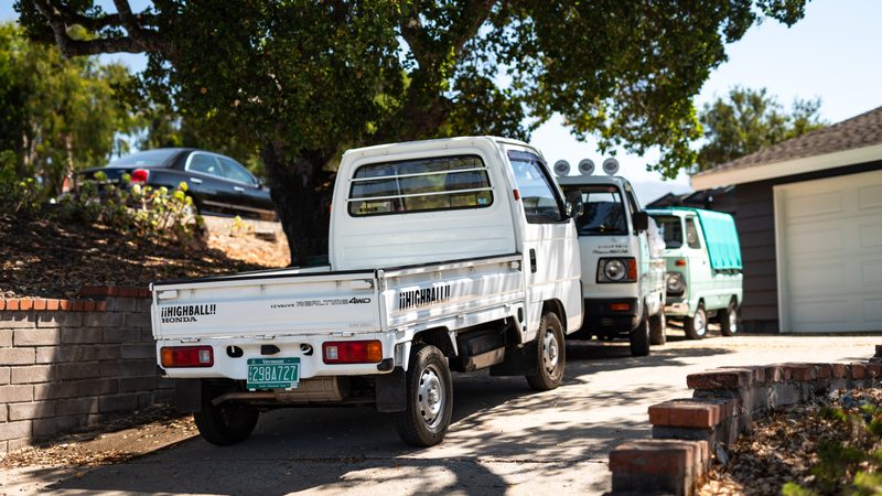 Illustration for article titled A Honda Kei Truck Is The Best Way To Do Monterey Car Week